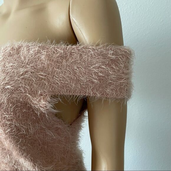 Guess Off The Shoulder Fuzzy Fitted Blouse Blush Pink Size XL - Picture 4 of 16